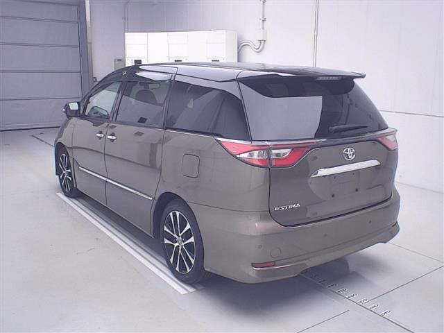 2019 TOYOTA ESTIMA