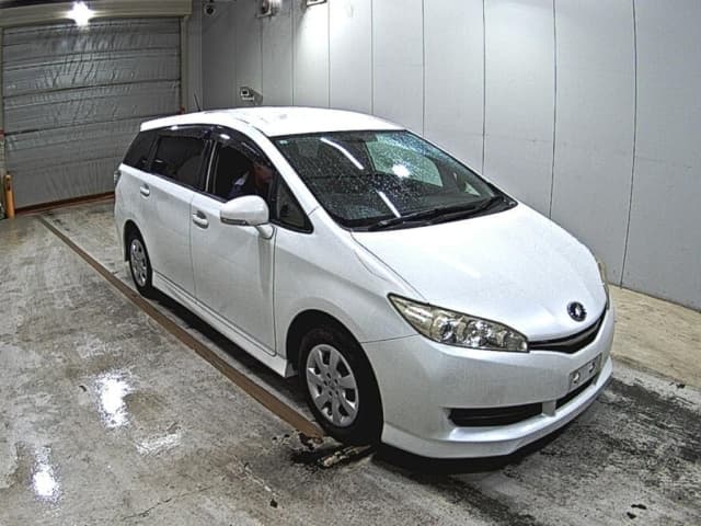 2017 TOYOTA WISH