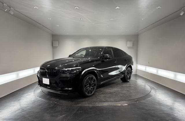 2021 BMW X6 M