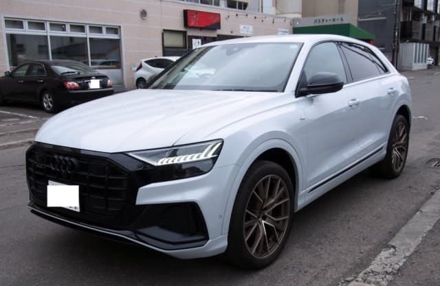 2024 AUDI Q8