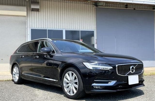 2020 VOLVO V90