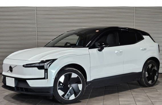 2025 VOLVO EX30