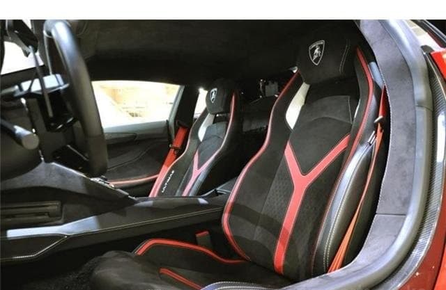 2022 LAMBORGHINI AVENTADOR
