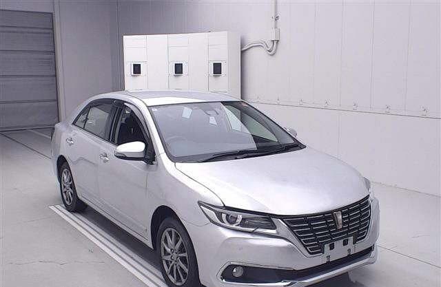 2020 TOYOTA PREMIO