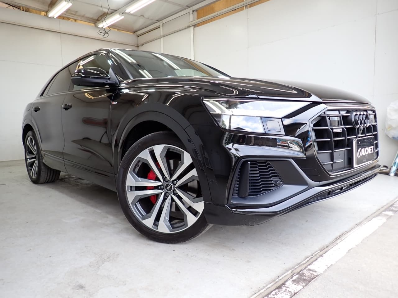 2022 AUDI Q8