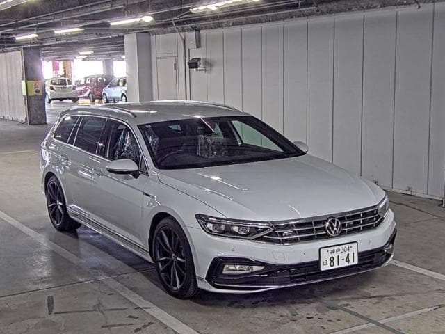 2024 VOLKSWAGEN PASSAT VARIANT