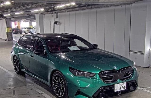 2025 BMW M5