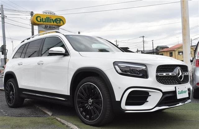2025 MERCEDES BENZ GLB