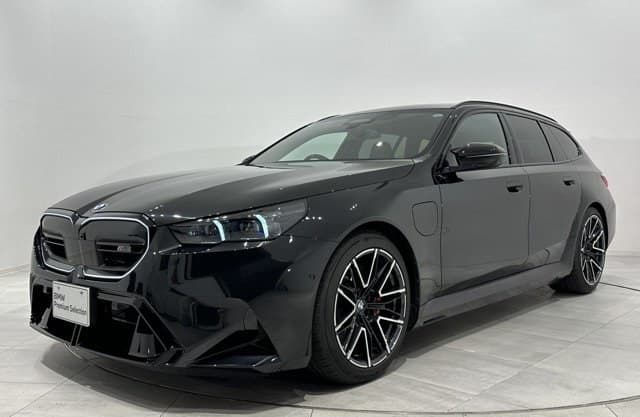 2025 BMW M5
