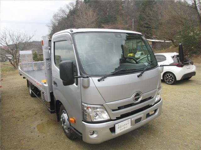 2026 HINO DUTRO