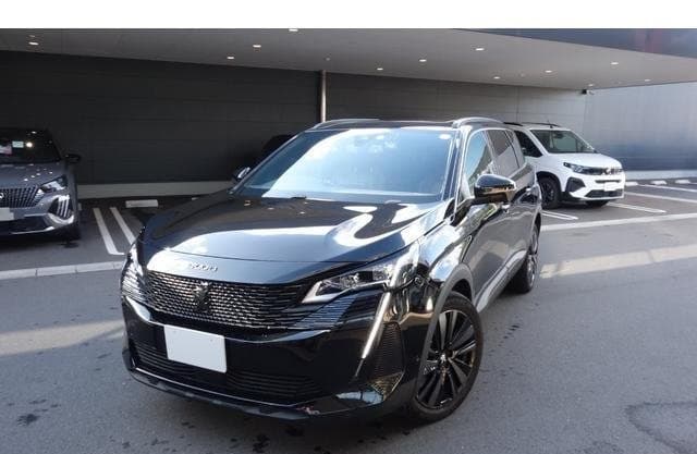 2023 PEUGEOT 5008