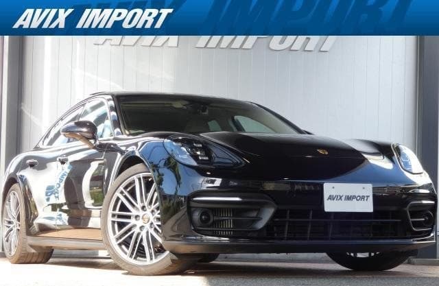 2022 PORSCHE PANAMERA
