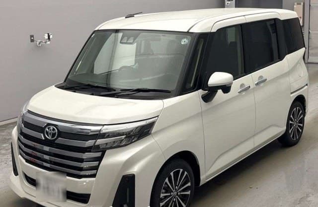 2026 TOYOTA ROOMY