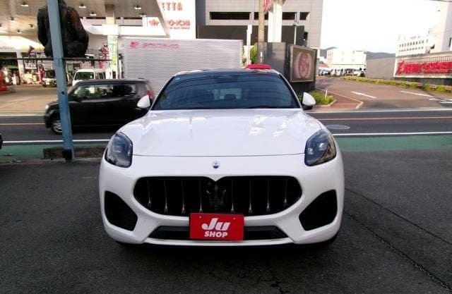 2025 MASERATI GRECALE