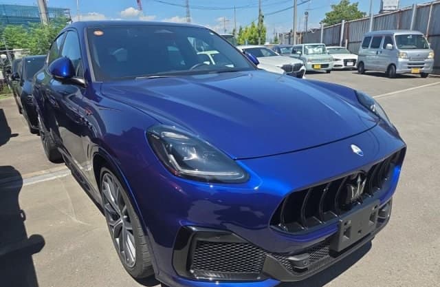 2023 MASERATI GRECALE