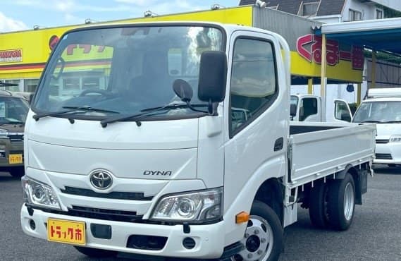 2025 TOYOTA DYNA