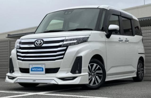2026 TOYOTA ROOMY