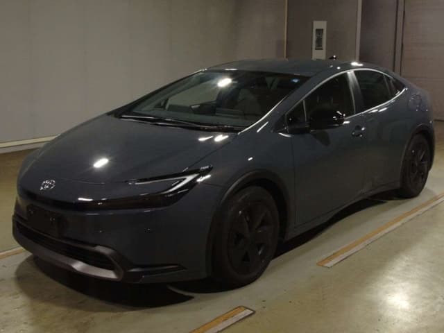 2026 TOYOTA PRIUS