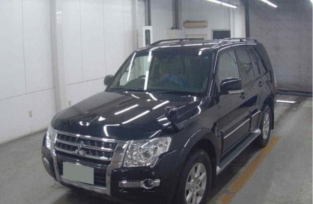 2019 MITSUBISHI PAJERO