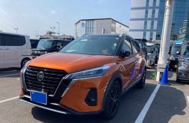 2020 NISSAN KICKS