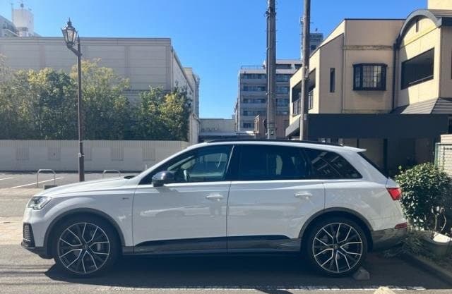 2023 AUDI Q7
