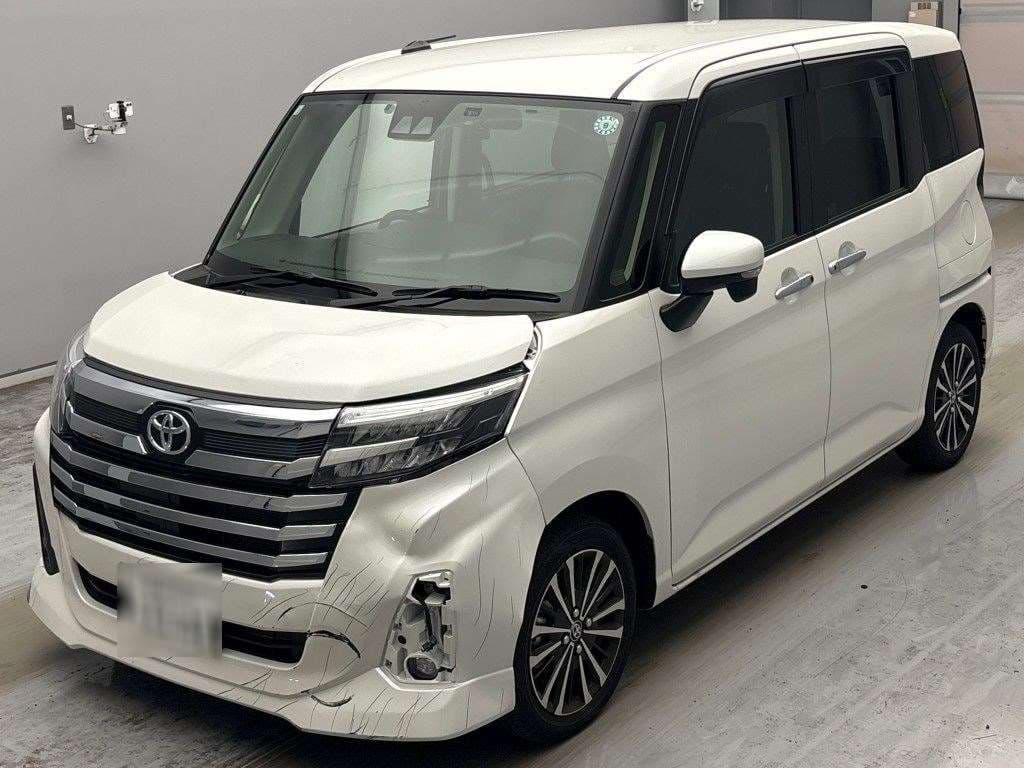 2026 TOYOTA ROOMY