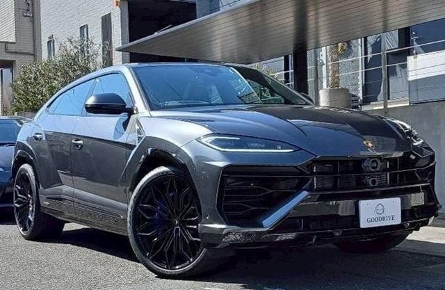 2025 LAMBORGHINI URUS