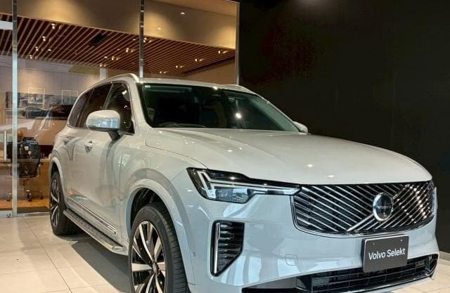 2025 VOLVO XC90