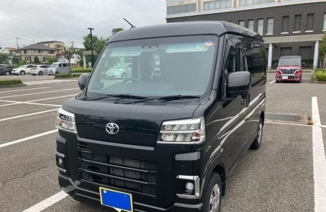 2021 TOYOTA PIXIS VAN